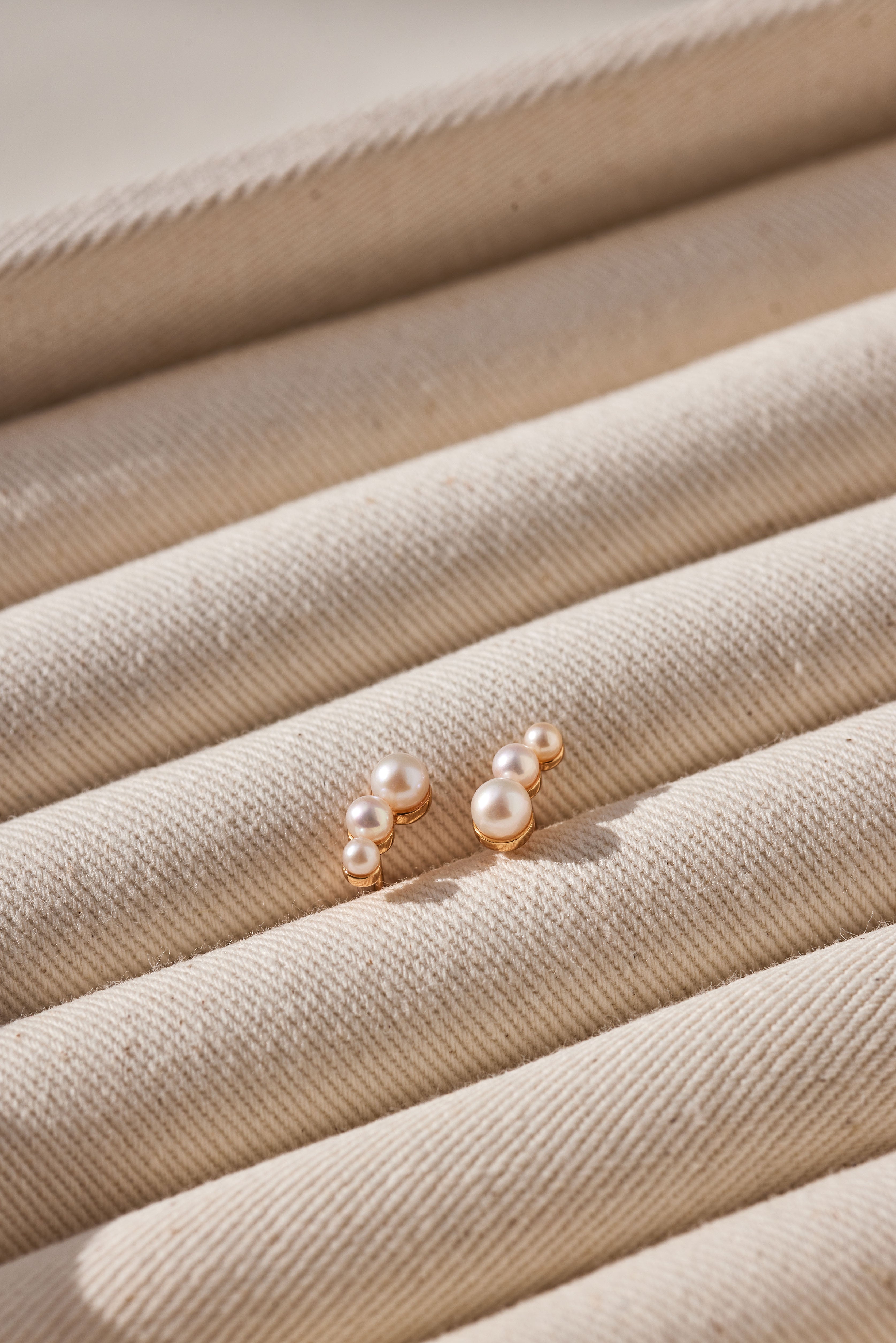 Clou d'oreille Celeste - Doré champagne